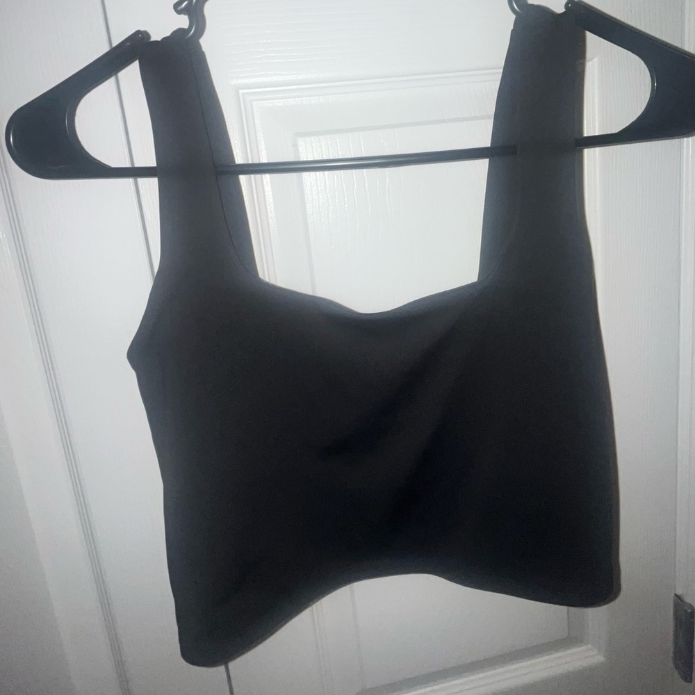Black size small express tank cropped body contour